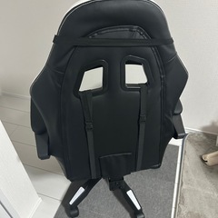 ゲーミングチェアの画像