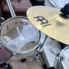 【確定しました】可愛くてもいい音鳴らすミニドラム！！椅子とスティック付きの画像