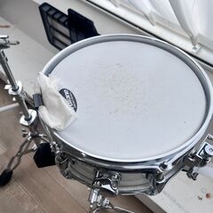 【確定しました】可愛くてもいい音鳴らすミニドラム！！椅子とスティック付きの画像