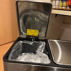 あげます使用1ヶ月(ゴミ箱)の画像