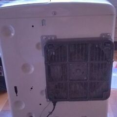 石油ファンヒーター（白）の画像