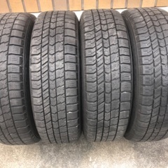 中古　軽カー　スタッドレスタイヤ　4本セットの画像