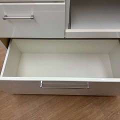 ⭐︎ドリーム荒牧店⭐︎ジモティー割引有⭐︎【クリーニング済み】ニトリ　3枚扉オープンボードの画像