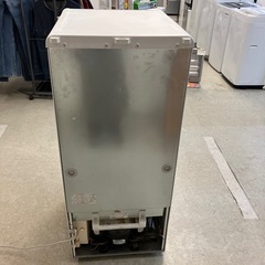 K2511-304 TOSHIBA 2ドア冷蔵庫 YR-12T 2009年製 ホワイト 動作確認済み キズ汚れ有りの画像