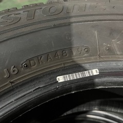 185/70R14 ブリヂストン VRX ブリザック　BLIZZAK  　の画像