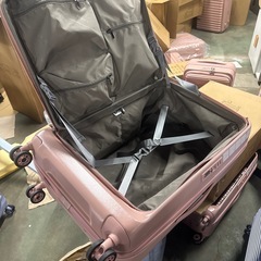 【来る前に在庫要確認】新品　不良品　スーツケースの画像