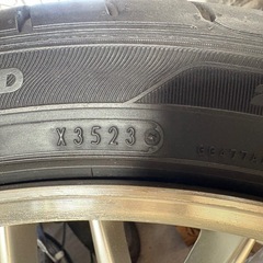 アルファード30系タイヤホイールセットの画像