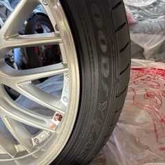 アルファード30系タイヤホイールセットの画像