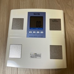 TANITA体重計の画像