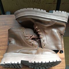 新品 22.5cm レディース ブーツ ブラウン 厚底 シューズ サイドゴア 識別番号:【B131-S】の画像