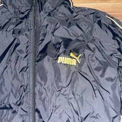 PUMAナイロンジャージ上下の画像