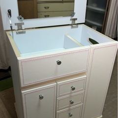 ドレッサー　の画像