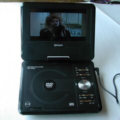 ポータブル🎈　DVDプレーヤー 7インチの画像