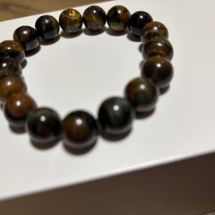 ブレスレット未使用　たいがーあいタイガーアイの画像