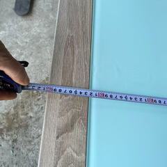 ダイニングテーブルの画像