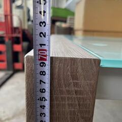 ダイニングテーブルの画像