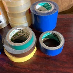 「引取り待ち」テープの画像