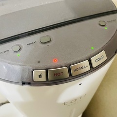 ウォーターサーバー　エブリィフレシャスtall【カートリッジ8個付き】の画像