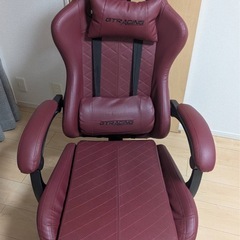 ゲーミングデスク&ゲーミングチェアの画像