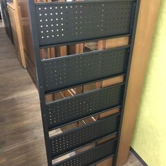 【ジャングルジャングル広陵店】突っ張りラック　ブラックの画像