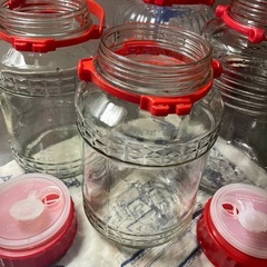 引き取り日時限定☆果実酒瓶の画像