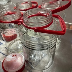 引き取り日時限定☆果実酒瓶の画像