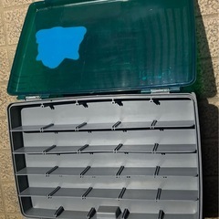 【釣具】タックルボックスとケースの画像