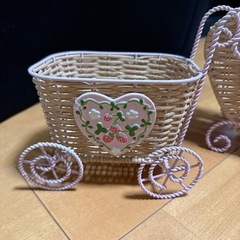 美品　カゴ型小物入れ2個セットの画像