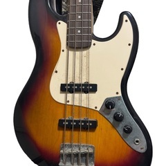 BUSKERS エレキベース サンバーストの画像