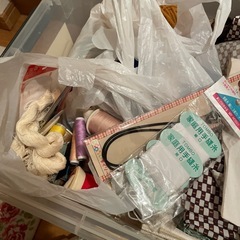 引き取り日時限定☆手芸ハギレ小物の画像