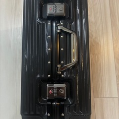 スーツケースの画像