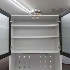 レンジボード ダークブラウン 幅77×高195㎝ 食器棚 キッチンボード こげ茶 側面・中央フック付き 現状品　西岡店の画像