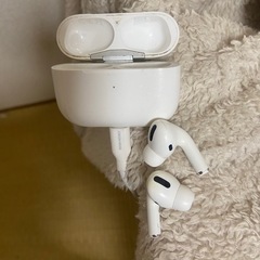 急募！正規品　AirPods proイヤフォン　第1世代の画像
