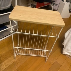 サイドテーブルの画像