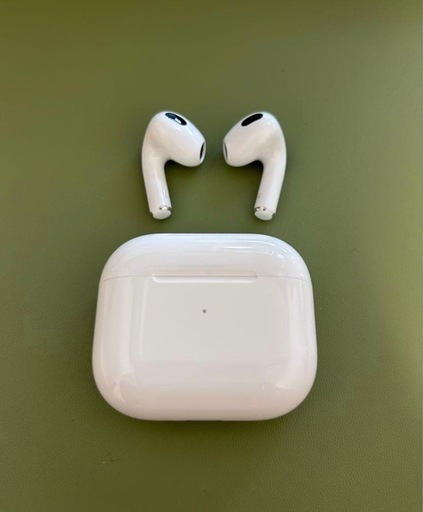 アップル純正品airpods第三世代