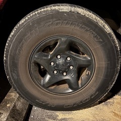 16インチタイヤホイールの画像