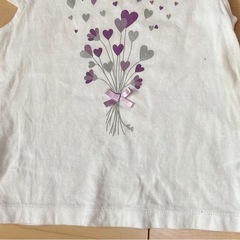 小さめ100USED BebeのハートTシャツの画像