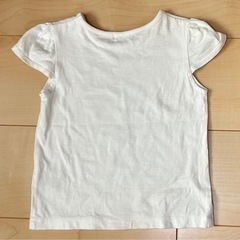 小さめ100USED BebeのハートTシャツの画像