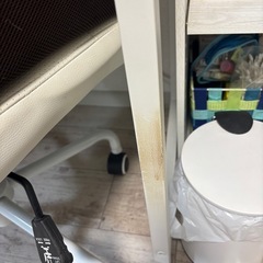 デスク　椅子の画像