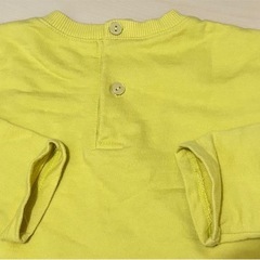 100USED わんちゃんの薄手トレーナーの画像