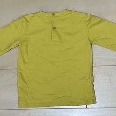 100USED わんちゃんの薄手トレーナーの画像