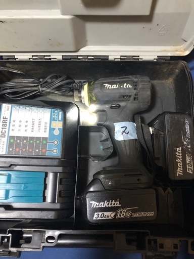 ③マキタ18vインパクトドライバTD149D中古美品