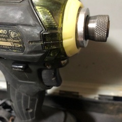 ③マキタ18vインパクトドライバTD149D中古美品の画像