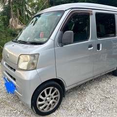 ダイハツ　ハイゼットカーゴ、リモコンキー付‼️綺麗な車です‼️アルミホイル15インチ付き‼️エアコン冷えます‼️ナビテレビ付きです‼️の画像
