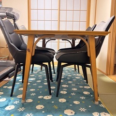 【早い者勝ち】ダイニングテーブル&ダイニングチェア4脚の画像