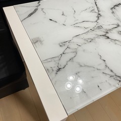 伸縮式　高級　ガラステーブル　リビングテーブル　大理石柄　オシャレの画像