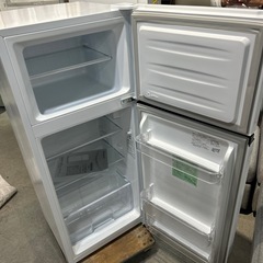 配達可【ハイセンス】冷蔵庫120L★2022年製 クリーニング済み/6ヶ月保証付き【管理番号11911】横の画像