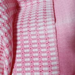 ピンク　カーテンの画像