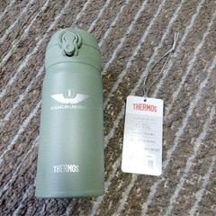 新品未使用❤️サーモスTHERMOS 水筒 0.35Lの画像