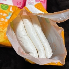 新品未開封3点✨️お産パットの画像